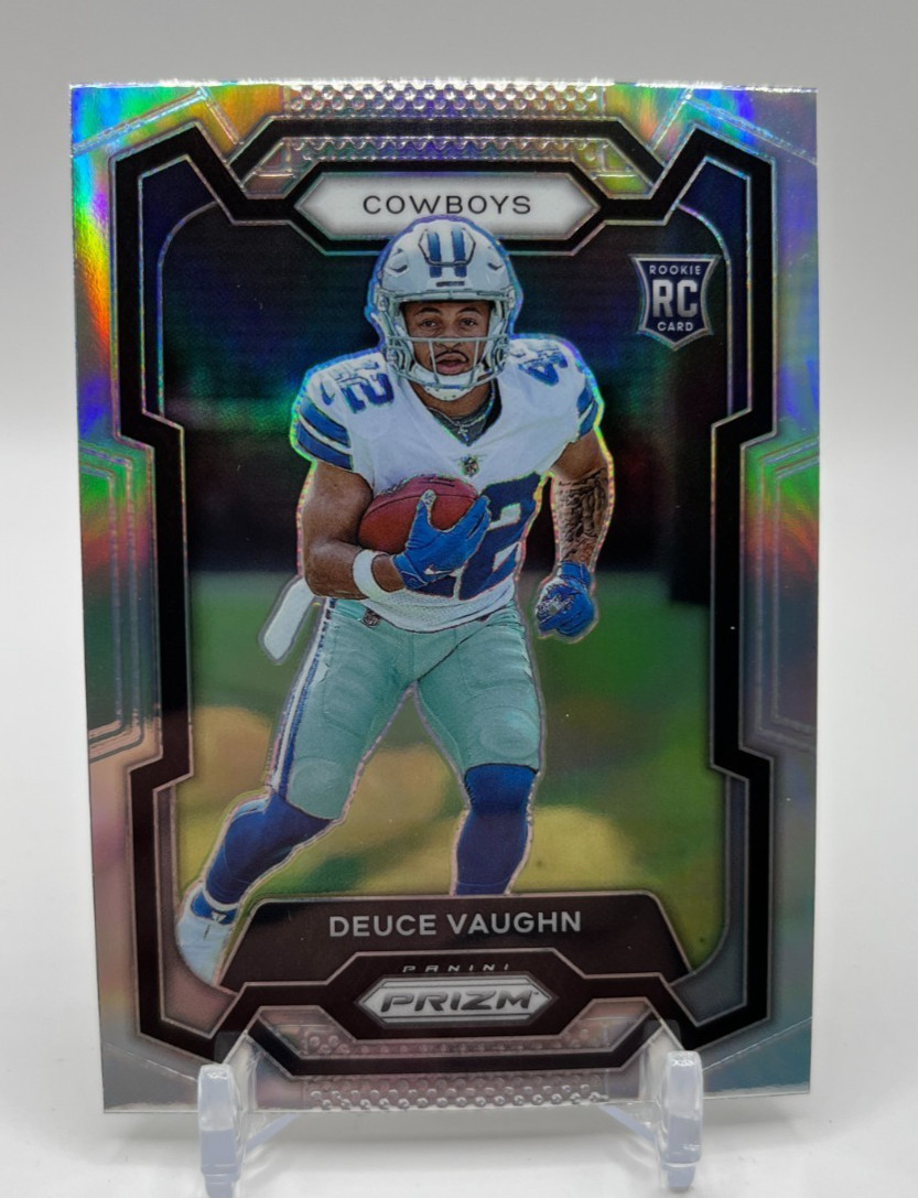 2023 Panini Prizm Deuce Vaughn #324 Silver Prizm (RC)