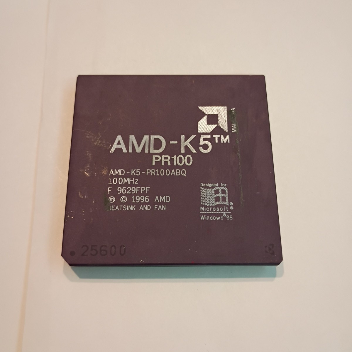 AMD K5 AMD-K5-PR100ABQ 100 MHz s.7 L1 CACHE 16 KB Rare Vintage CPU Processor