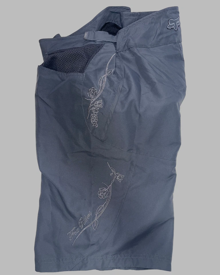 Vintage Fox Riders Co Women’s Padded MTB Cycling Shorts Dark Gray Large - Image 3 of 4