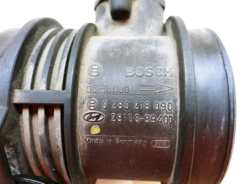 2002 KIA SEDONA 3,5 Л НА ИЗМЕРИТЕЛЬ МАССОВОГО РАСХОДА ВОЗДУХА MAF ДАТЧИК OEM Б/У 28100-39400 - Изображение 3 из 4