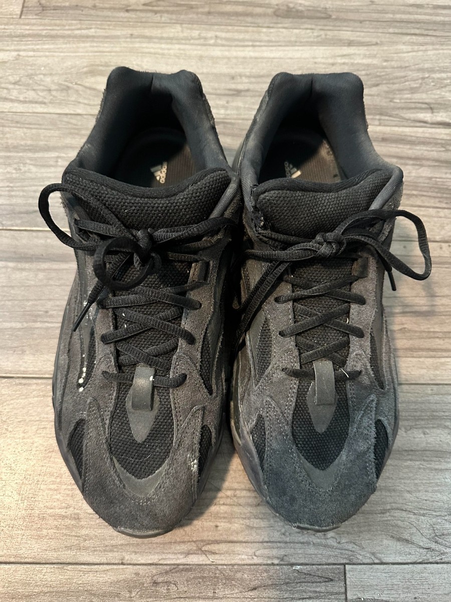 Adidas Yeezy Boost 700 V2 Vanta Size 13 Men's US FU6684 Dark Black OG Mens