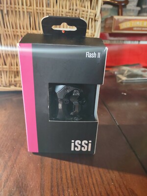 Issi Flash II Combination Bushing & Sealed Bearing Spindle Pedal Blackout Black.