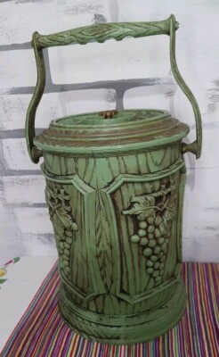 MCM  70s Vib Plastic Faux Wood Cocktail Ice Bucket Green Grapes Vit Brady's TV