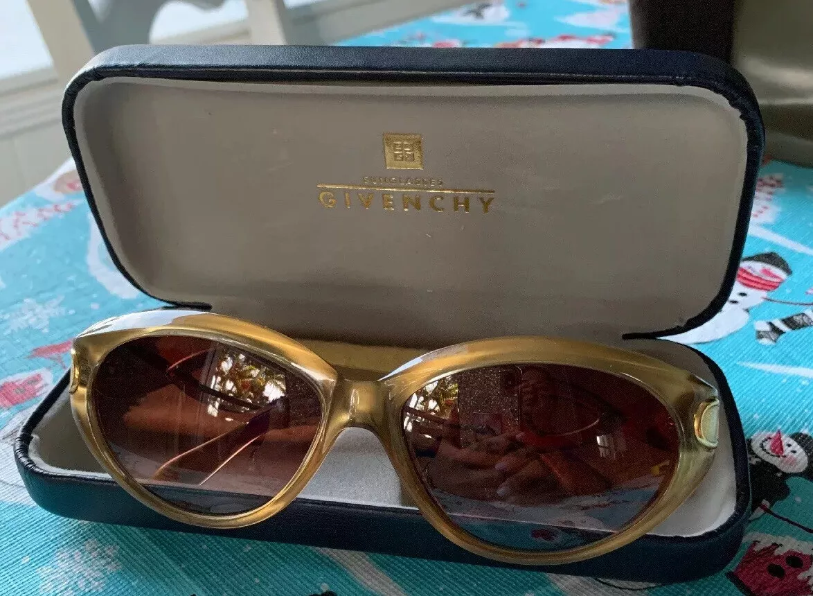 Givenchy gold glasses 2025