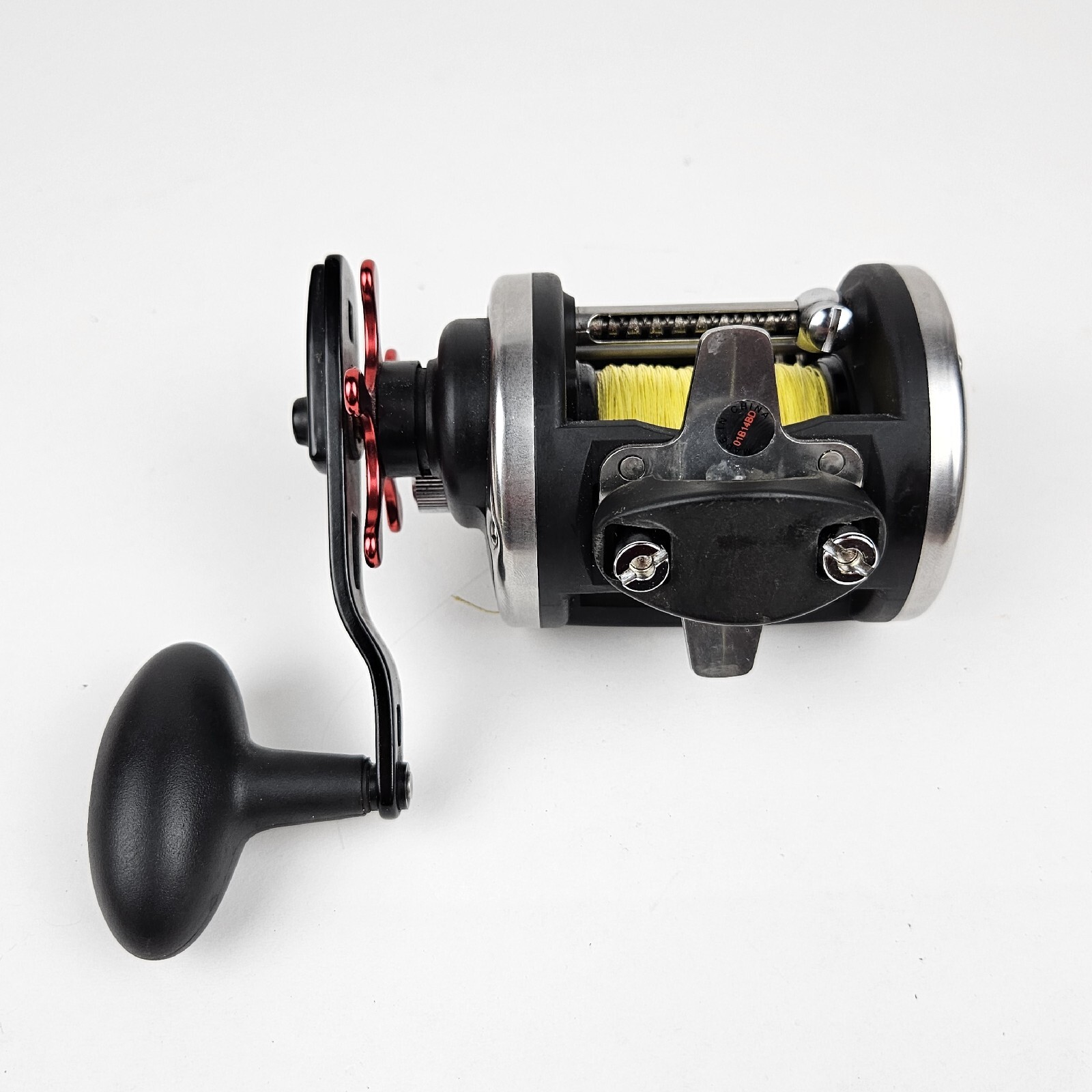 PENN Defiance 20LW Level-Wind Conventional Fishing Reel Saltwater Freshwater