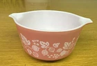 Vintage Pyrex 1 qt. Gooseberry Cinderella Pink 473 Nesting Casserole Bowl USA