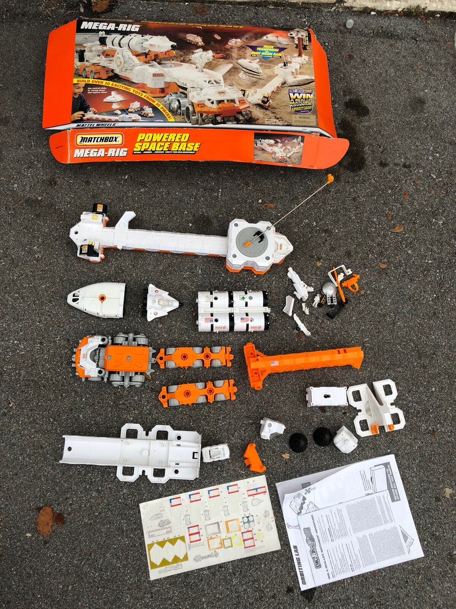 RARE MATCHBOX MEGA-RIG POWERED SPACE BASE AS IS NOT COMPLETE 35854