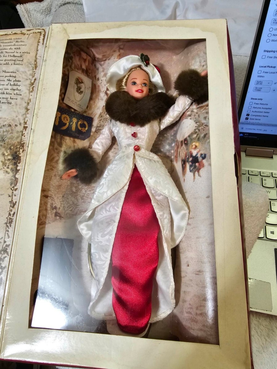 Hallmark Special Edition Holiday Memories Barbie Doll 1995 -NOS