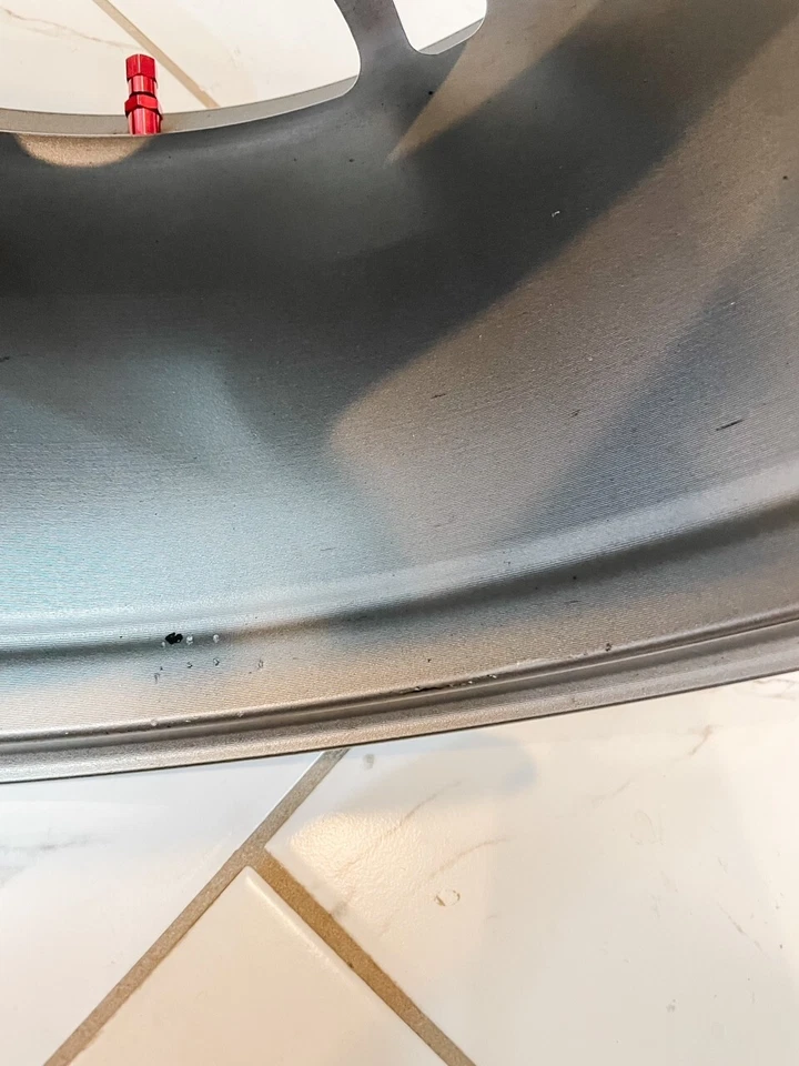 Ruedas Kosei Racing K1 TS JDM 17x8 +45 Gunmetal 2x Foto 4 de 4