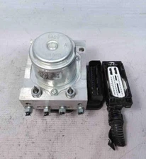 2016-2017 Honda HR-V Fwd Auto Anti Lock Brake Actuator Pump Assembly ABS