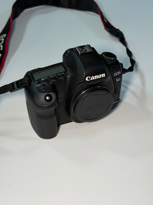 Canon EOS 5D Mark II 21.1 MP Digital SLR Camera - Black (Body Only)