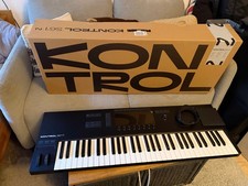 Native Instruments KOMPLETE KONTROL S61 MK3 + KOMPLETE 14 STANDARD / + Rechnung