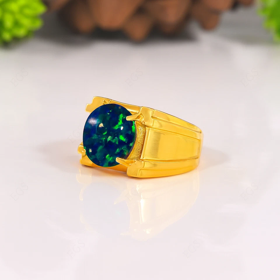 Anillo de ópalo negro de oro amarillo de 14K para hombre | Conjunto de puntas ovaladas banda de piedras preciosas | Mano fina Foto 4 de 4