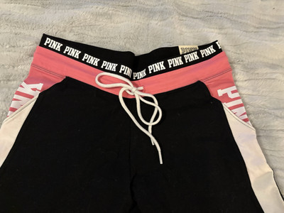 PINK Victoria Secret YOGA Campus Leggings BNWT 87% Cotton 13% Elastine Size M  