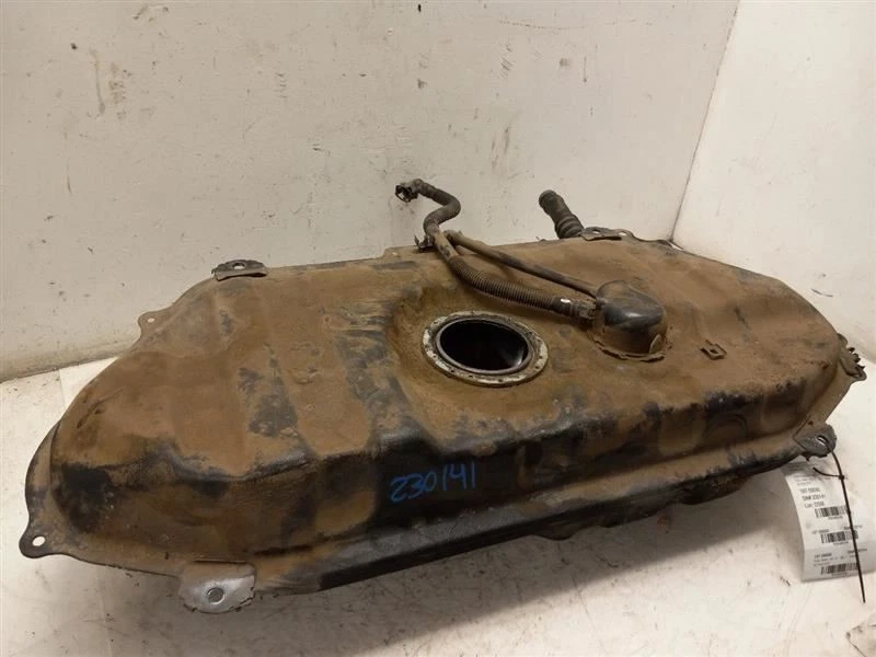 00-02 TOYOTA ECHO 1.5L 4CYL FUEL TANK ASSEMBLY  - Imagem 2 de 4