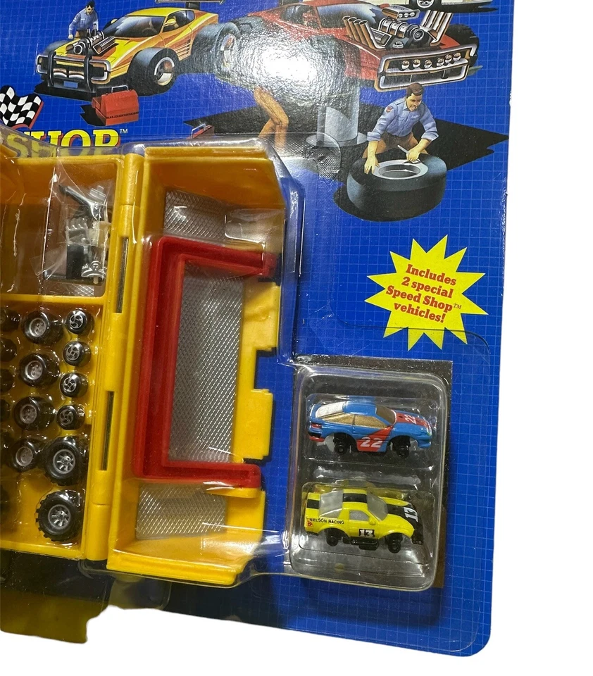Vintage Galoob Micro Machines Speed Shop 1990 Yellow Tool Box Pit Kit - Image 3 of 4