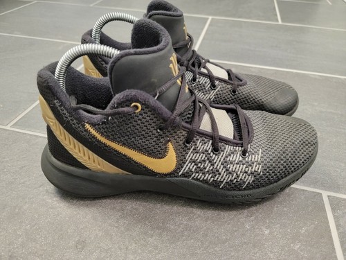 nike a04436 kyrie flytrap ii