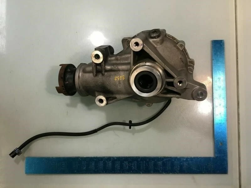 2013-2014 Cadillac CTS,ATS Front Axle Differential Carrier Assembly OEM Foto 3 de 4