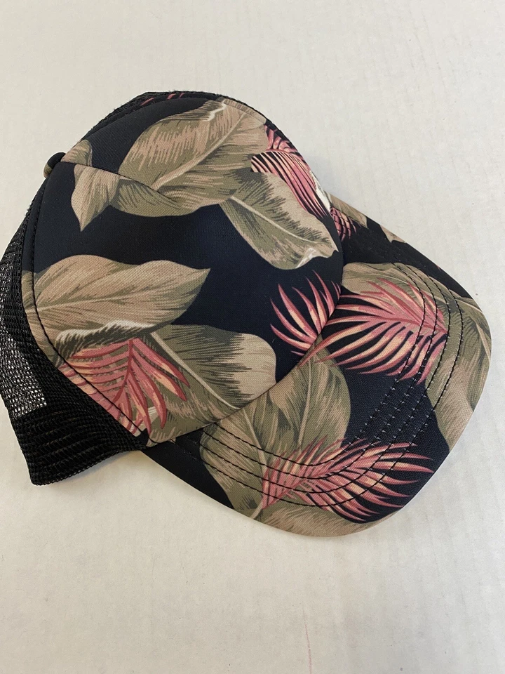 Gorra de béisbol Billabong para mujer de malla camionero con cierre a presión plantas playeras Foto 2 de 4