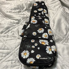 CLOUDMUSIC Ukulele Case Backpack For Soprano White Daisy Pattern on Black