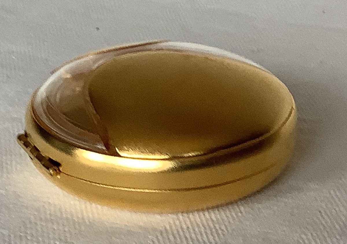 2000 Estee Lauder Wedding Day Powder Compact Vintage Rare Collectable Estee Lauder 2000 GOLDEN MILLENNIUM  main image 4
