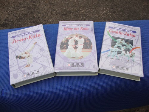 1(x) Lot of Kodokan Judo Series 4, 5, 6 Japan Various Techniques VHS Tapes - Afbeelding 1 van 10