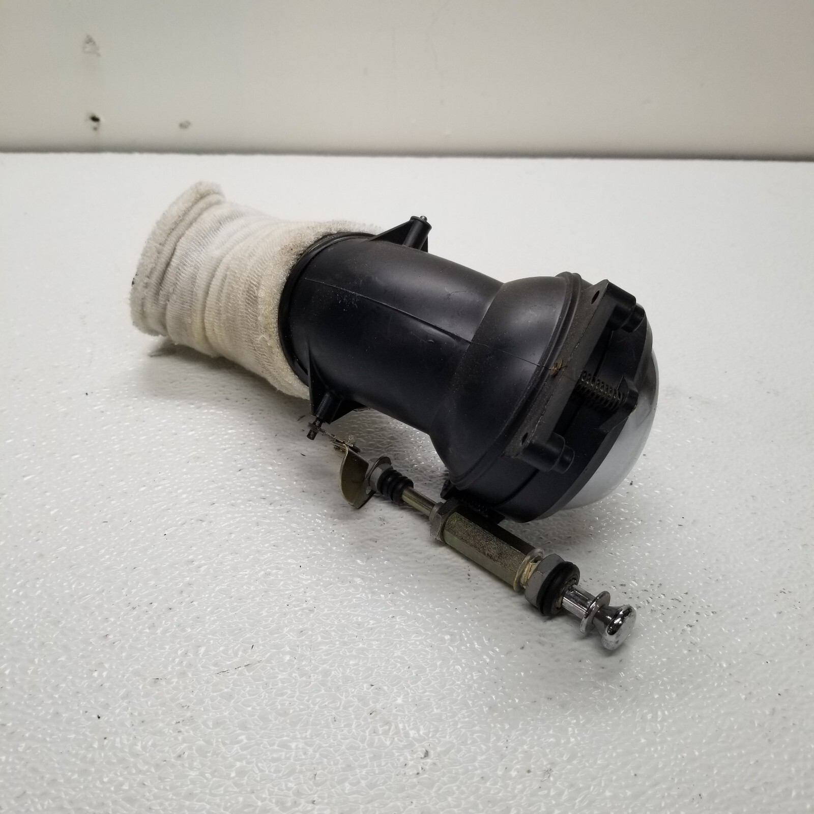 Rolls-Royce Silver Spirit Right Heater air duct P/N UB79930