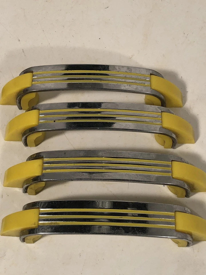 8 tiradores de cajón vintage cromados/amarillos, mango de gabinete, Art Deco edad atómica años 50 EE. UU. Foto 3 de 4