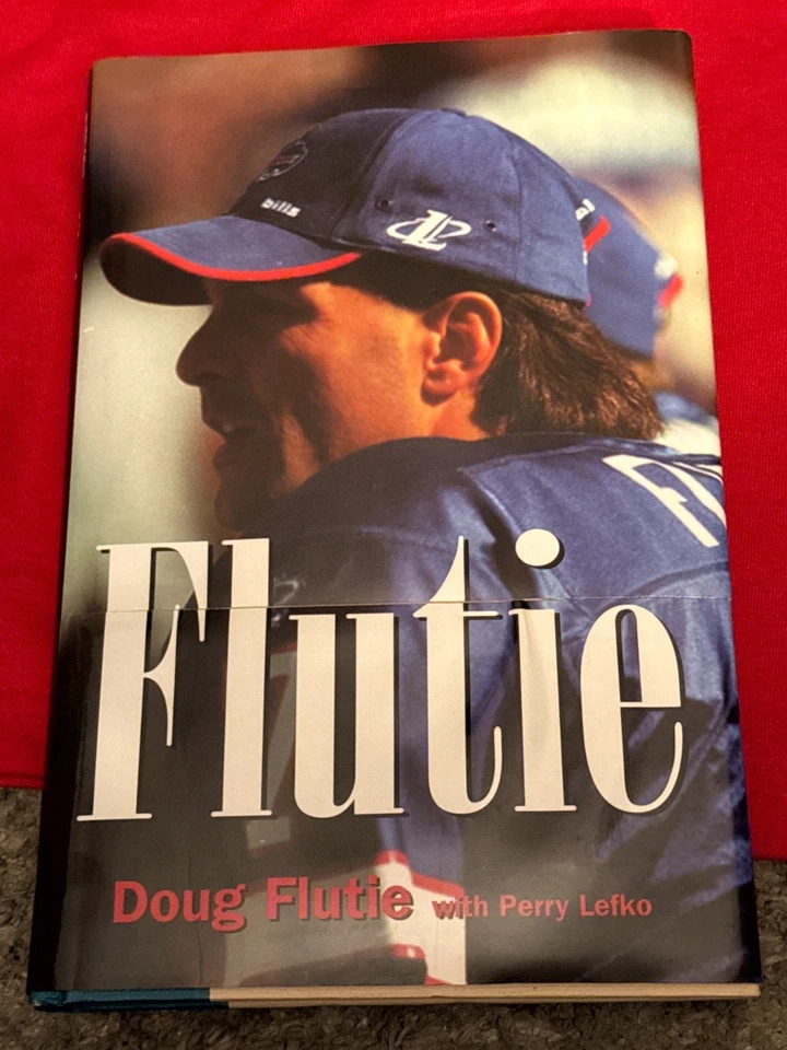 Flutie signed/autographed by Doug Flutie 7 HC book ‘99 w/ Flutie Flakes T-shirt  Foto 2 de 4