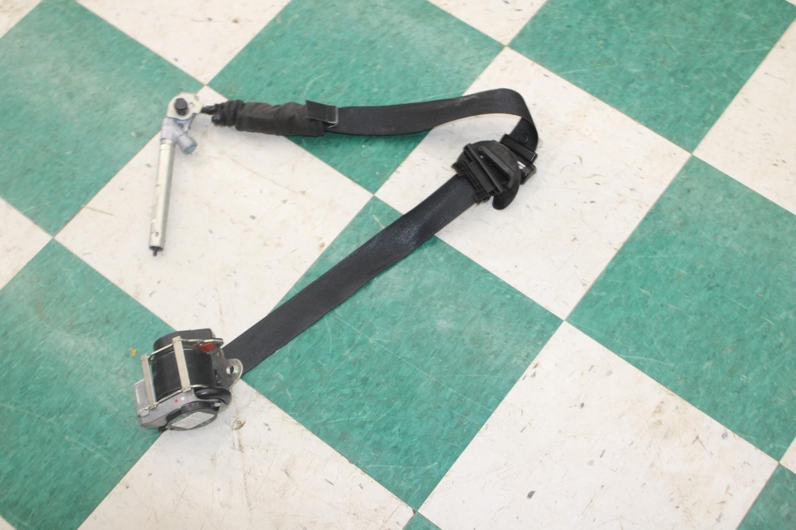 14-22 MASERATI GHIBLI Black Front Driver Left LH LF Side Seat Belt Retractor OEM