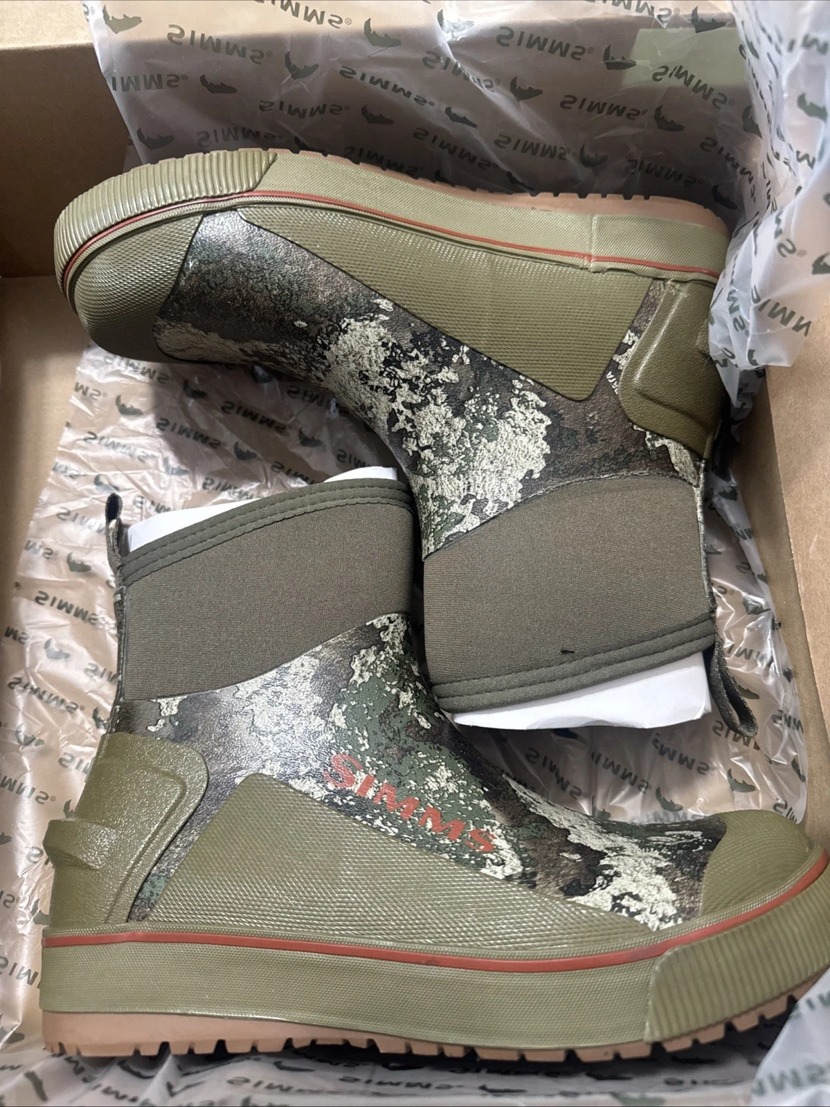Simms Challenger 7" Deck Boots Rubber True Timber Strata Camo (Men's Size 8
Opens in a new window or