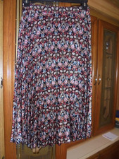 Max Studio knife pleats floral midi pull on skirt size M