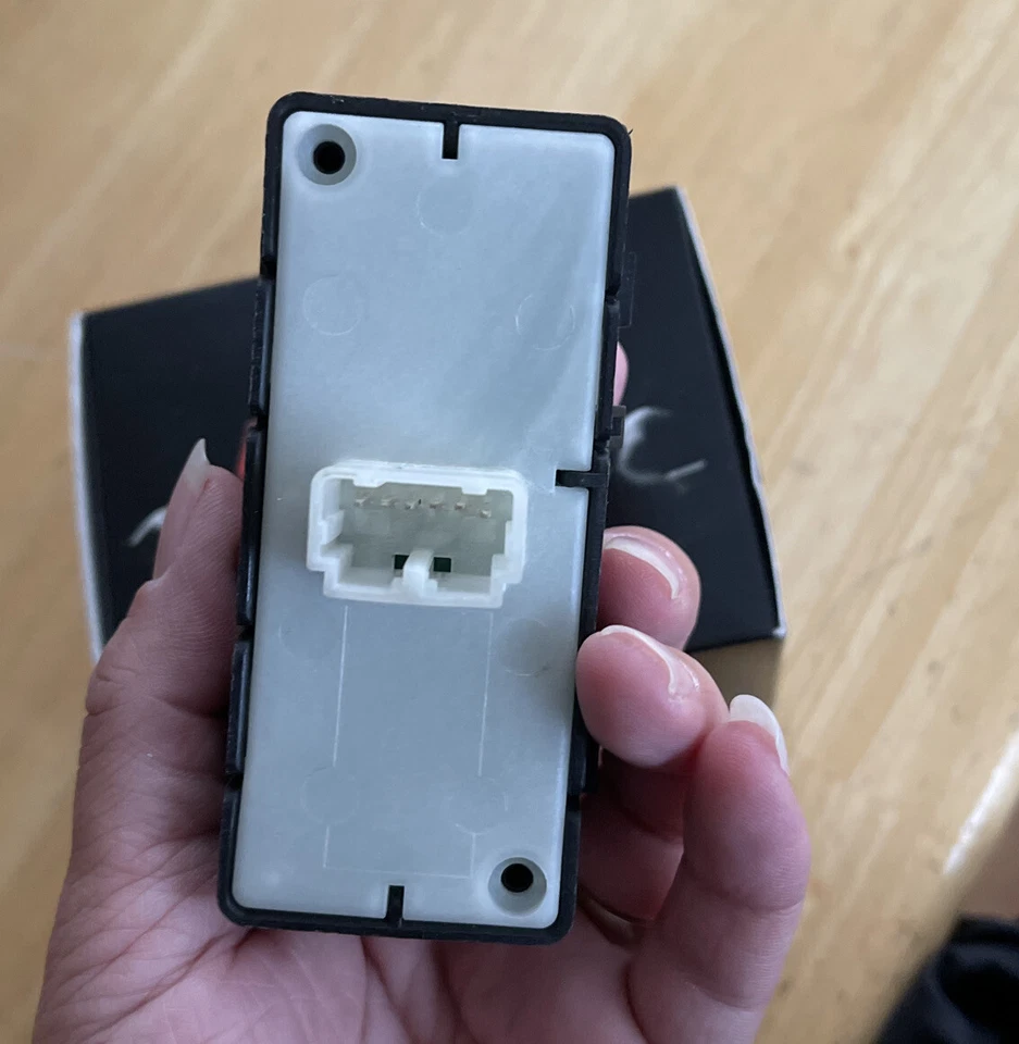 Ventana eléctrica APDTY 138545 con interruptor de bloqueo de puerta "automático" delantero derecho (solo automático) Foto 2 de 3