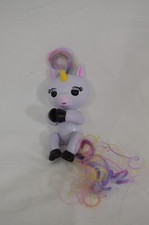 Fingerlings Baby Unicorn GIGI Toys R Us - Authentic Fingerling by WowWee T14