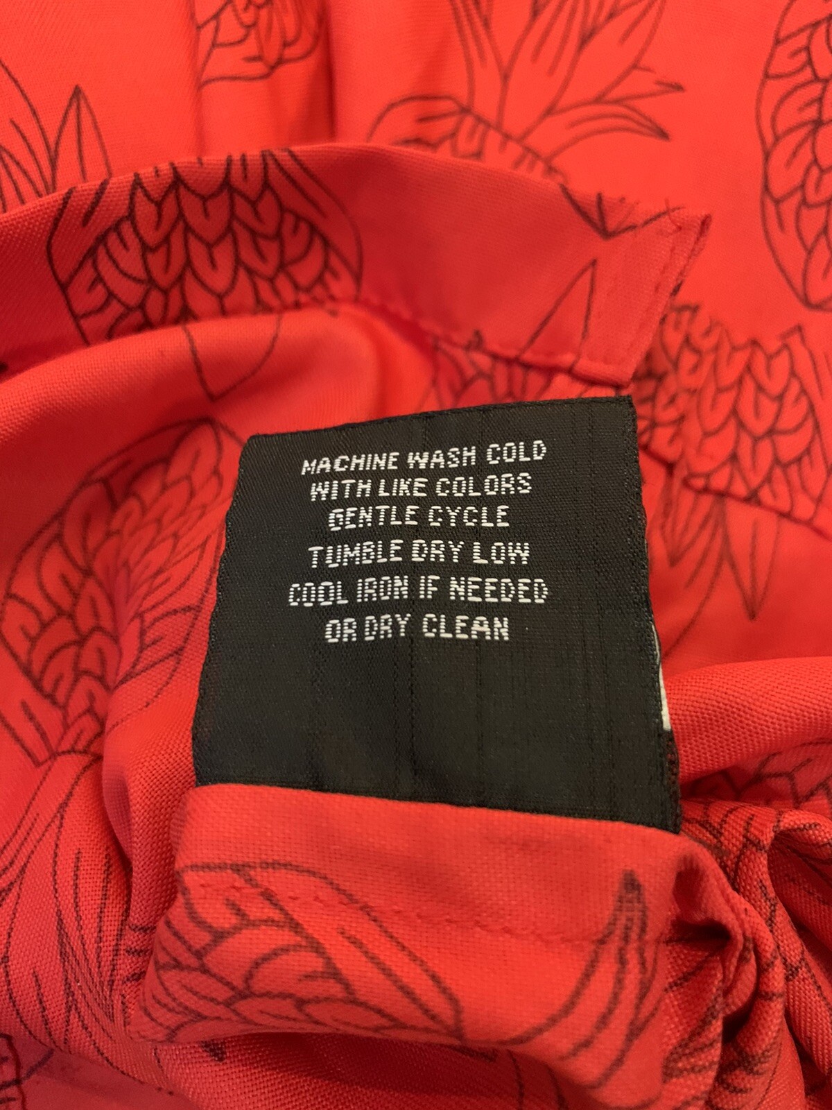 Faze 1 Canyon Club Men's Red Pineapple Pattern Button Front Aloha Shirt