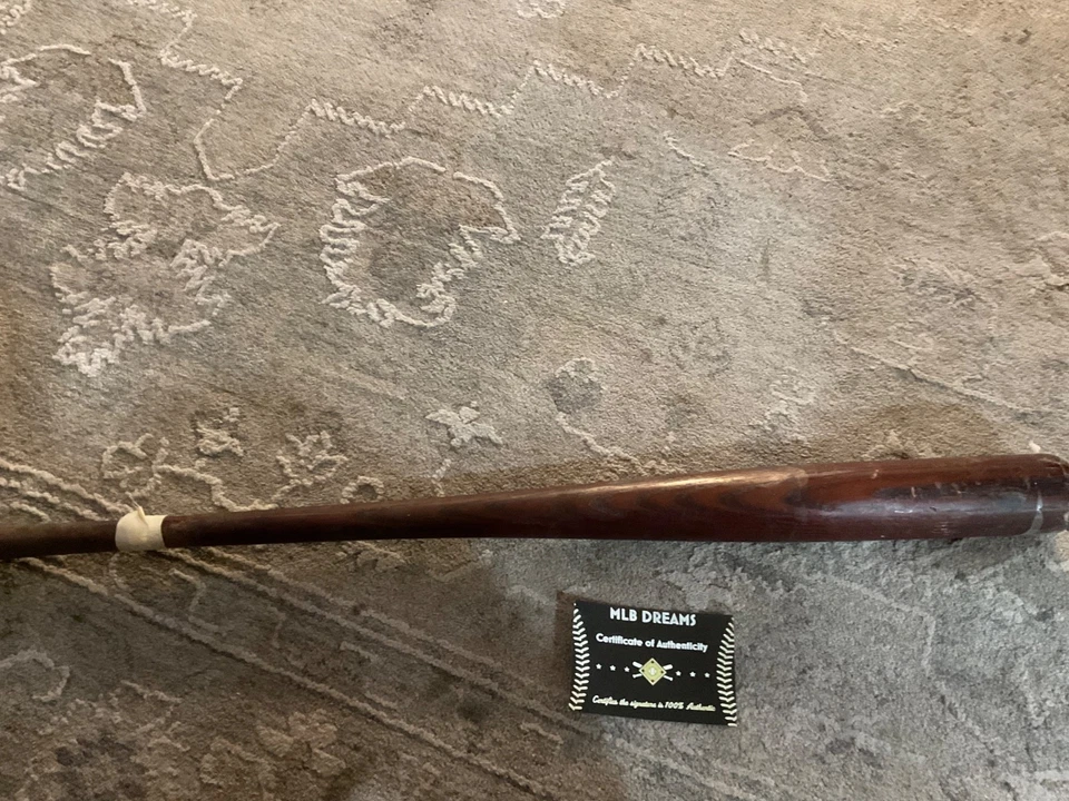 DIAMONDBACKS BLUE JAYS RED SOX  AARON HILL SIGNED  GAME USED BAT  COA RARE - Image 4 of 4