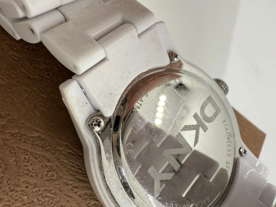 RELOJ DKNY BLANCO POLIURETANO PLÁSTICO NOVIO DAMA, ESFERA LOGOTIPO NY8011 Foto 4 de 4