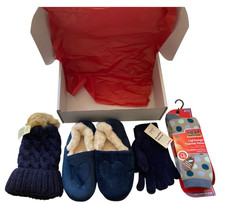 womens gift hamper . 1 pair slippers thermal hat , ladies glove ,1 thermal sock