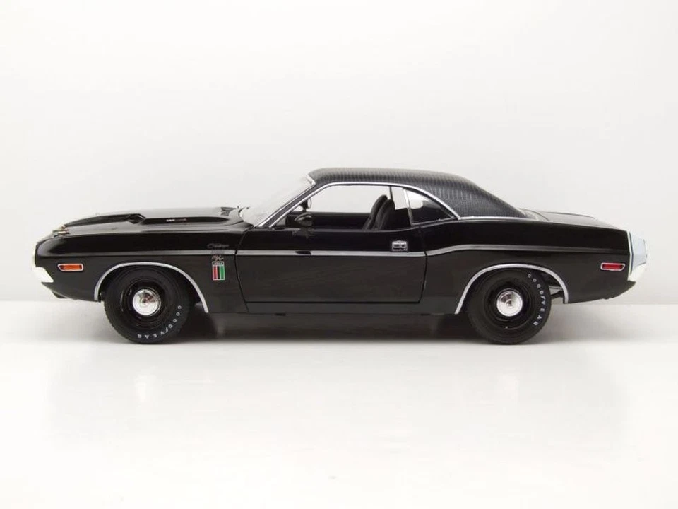 Dodge Challenger R/T 426 HEMI 1970 Nero The Black Ghost 1:18 Greenlight - Immagine 3 di 4