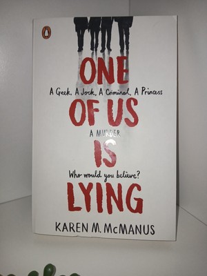 Karen M. McManus One Of Us Is Lying 