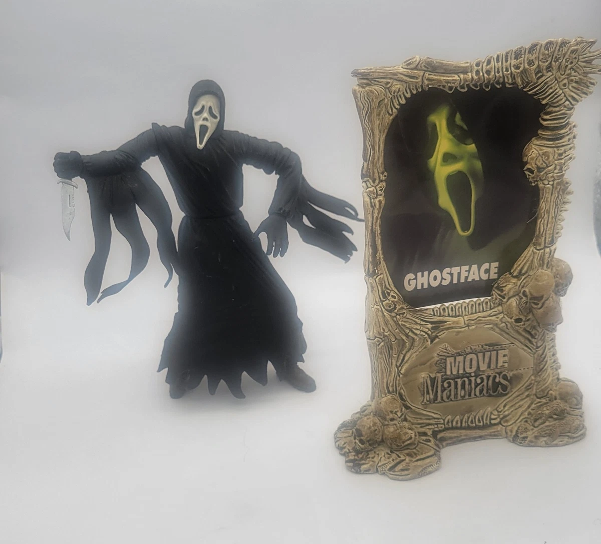 Lot De 2 Figurines Horreur – Scream Ghostface (Mcfarlane) Et Alien (Kenner)