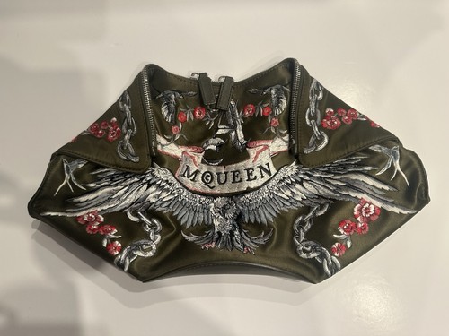 Alexander McQueen De Manta Embroidered Skull Clutch – Rare Collector Piece - Picture 6 of 17