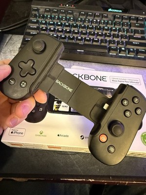 Backbone One Lightning BB-02 - Black   Mobile Gaming Controller
