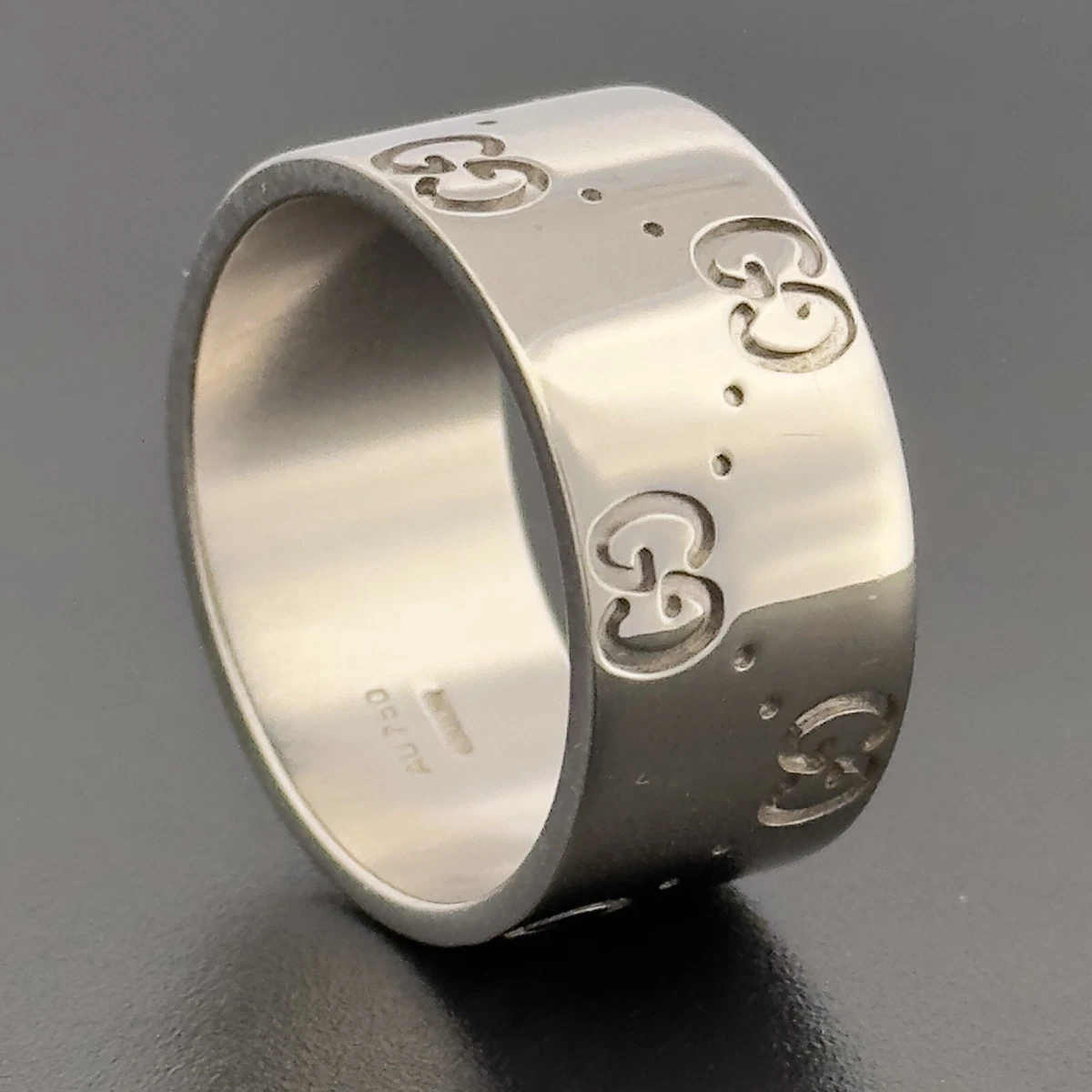 GUCCI 18ct White Gold Monogram Icon Band Ring Size K 1 2 Hallmarked