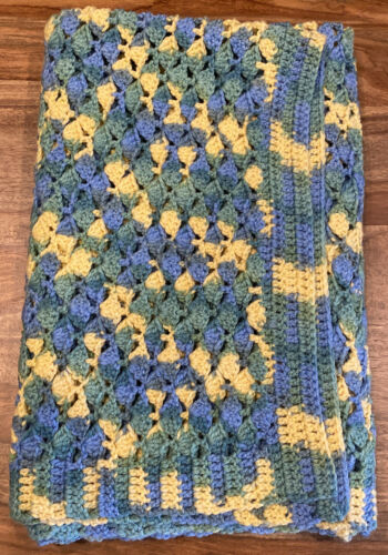 Handmade New Crochet Knit Baby Blanket Granny Afghan Throw  47” x 36” Green Blue - Afbeelding 1 van 10