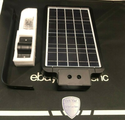 Leuchtturm LED Solarpanel Strahler Externe Wiederaufladbar 15W IP65 Yuma Shot