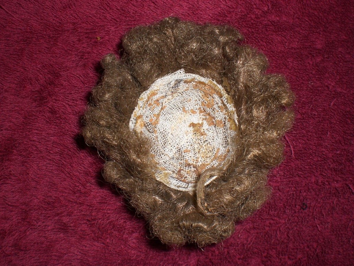 BRU Jne tête 8 cm de haut Poupée Ancienne Reproduction Antique doll EUR 125,00 - FR BRU Jne tête 8 cm de haut Poupée Ancienne Reproduction Antique doll EUR 125,00 - FR