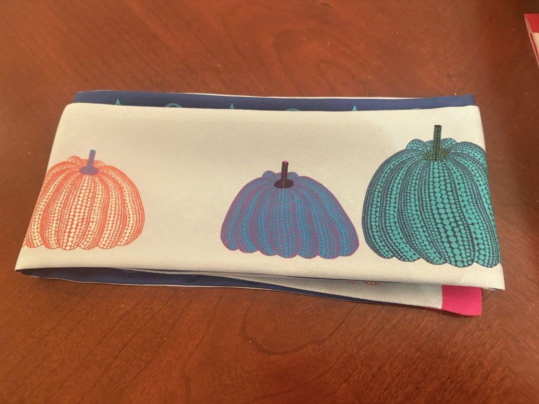 Brand new unused Louis Vuitton Yayoi Kusama Bandou Pumpkin  unused