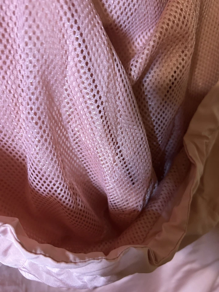 Cortavientos Forever 21 rosa con capucha cremallera mediana para mujer Foto 4 de 4