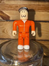 2FRD  Roblox 3" Figure, Jailbreak Museum Heist: Thieving Criminal (NO CODE)